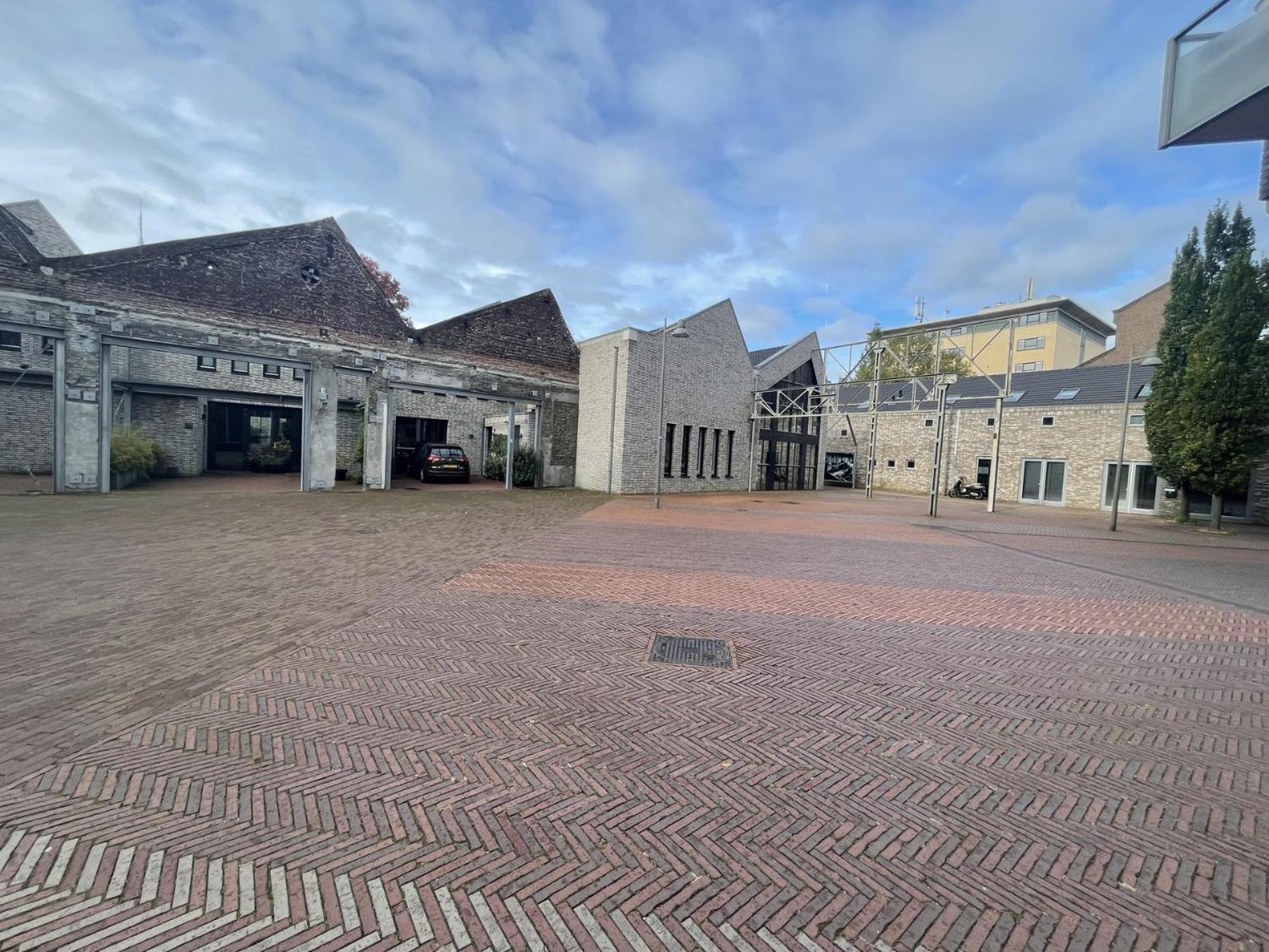 Elegant Space In Oss City Center & Shops Exterior photo